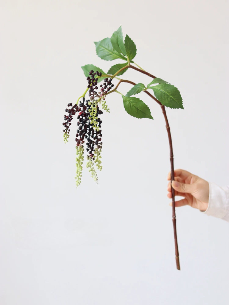 Spray de baies de phytolaque artificiel tombant de 26"