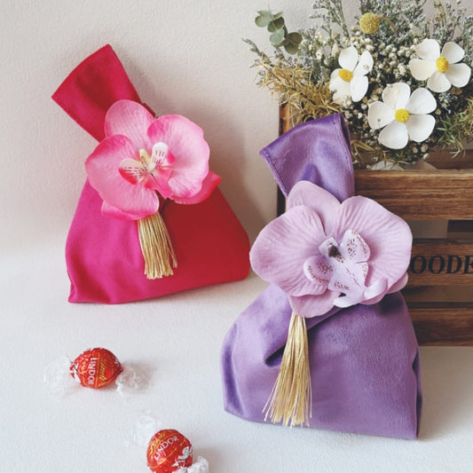 Sachets cadeaux en velours avec fleur artificielle, lot de 10