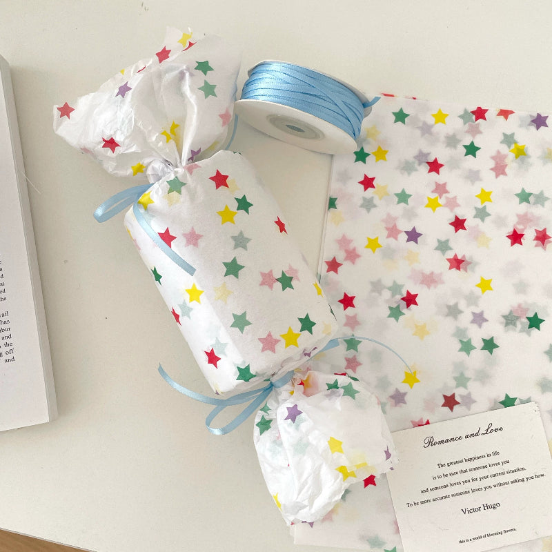 Lot de 50 feuilles de papier de soie imprimées d’étoiles colorées