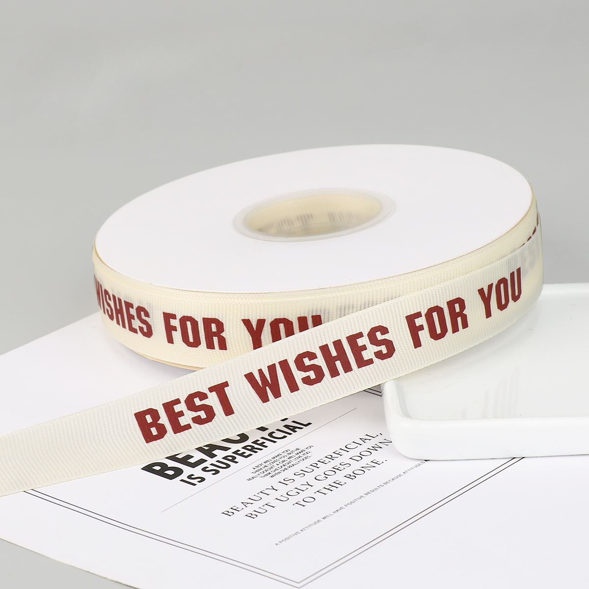 الحد الأدنى من شريط Grosgrain العاجي (20 مم × 45 ياردة)