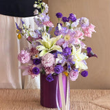 Load image into Gallery viewer, Minimalist Solid Color Round Flower Gift Box