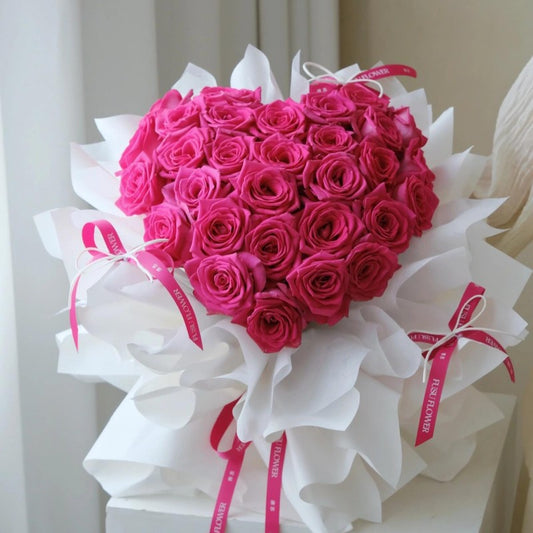 Heart-Shaped Floral Arrangement Frame (3 sets)