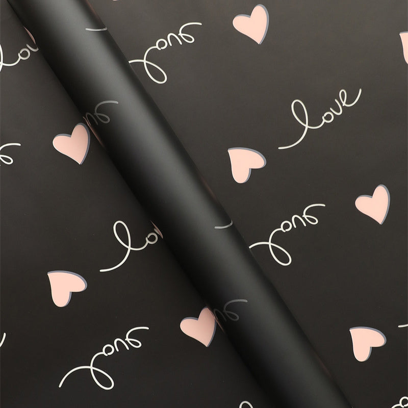 20 feuilles d'emballage en cellophane à motifs cœurs LOVE (56x56 cm)