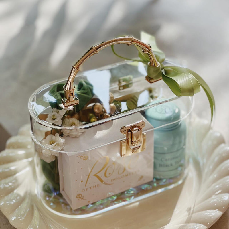 goldene box aufbewahrung Clear Acrylic Oval Favor Box with Gold Handle