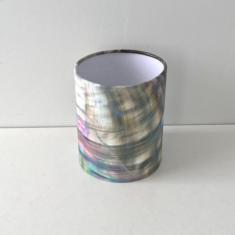 Shell-Inspired Round Floral Gift Box