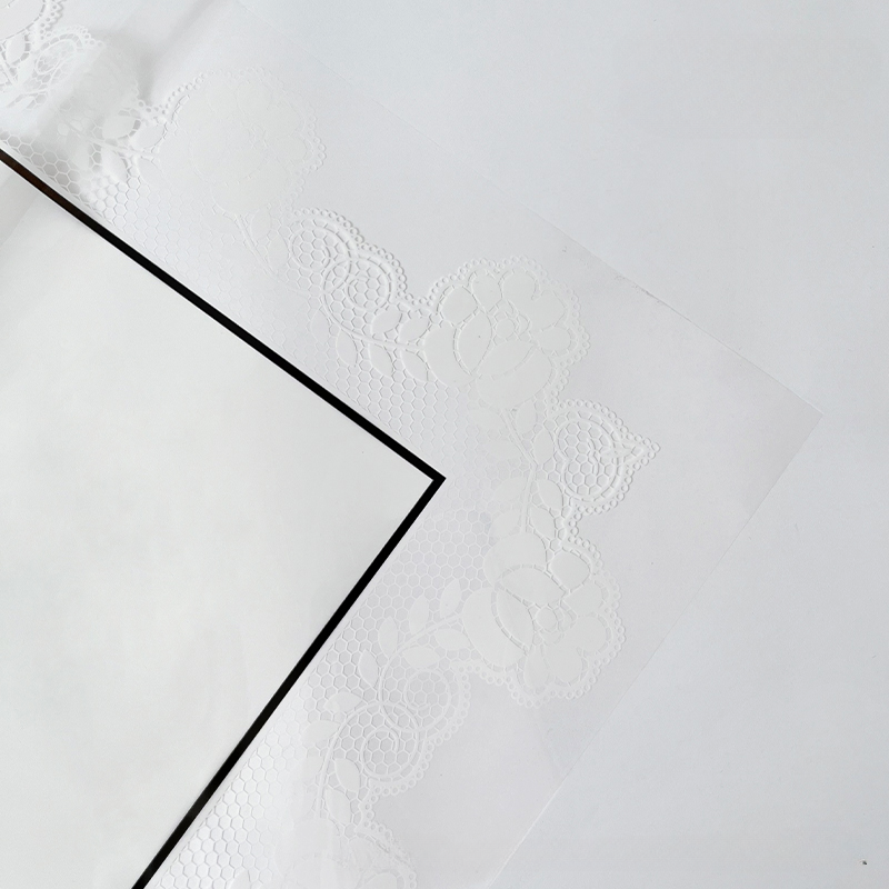 20pcs Lace Bordered Cellophane Wrap (57x57cm)