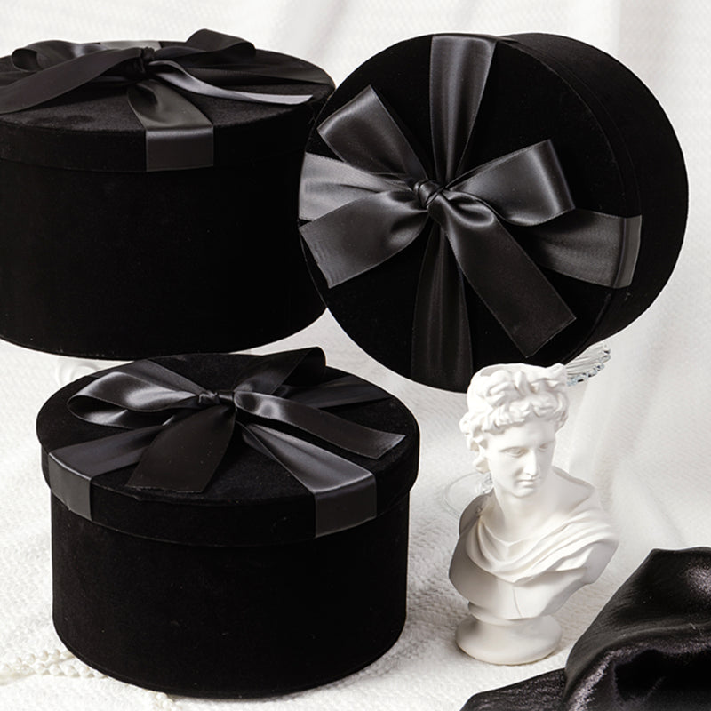 Velvet Round Gift Wrap Box with Ribbon