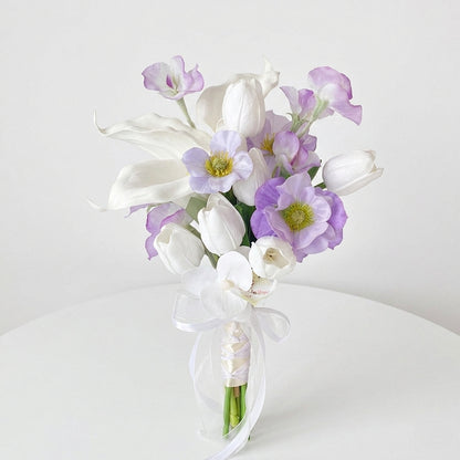 Modern Minimalist Calla Lily Wedding Bouquet