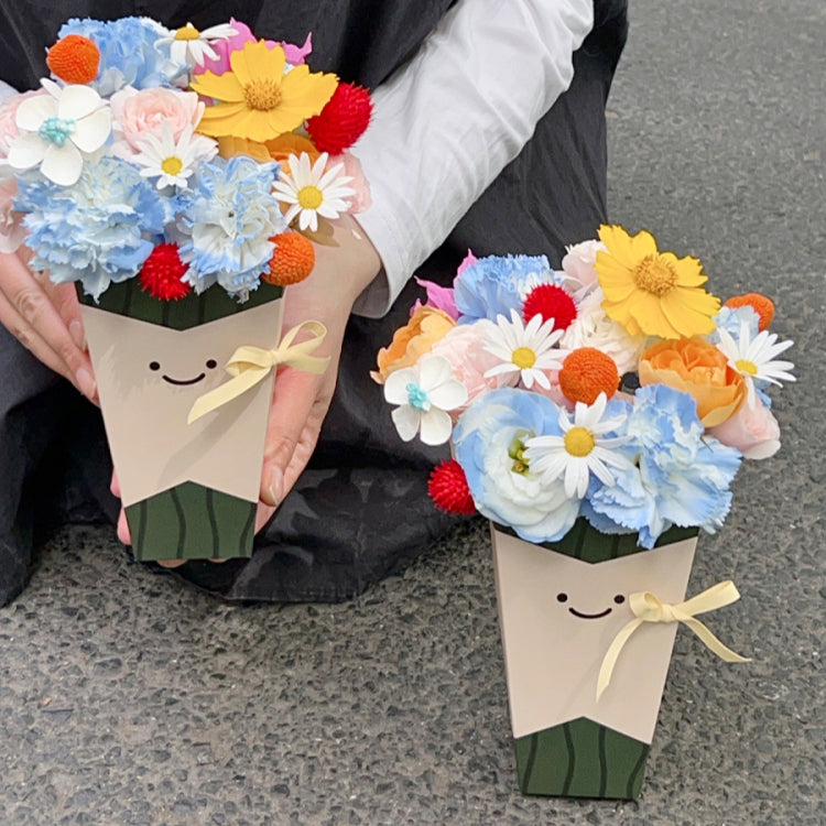 12pcs Smiley Face Flower Gift Box