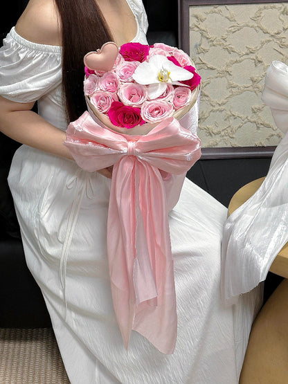 Satin Bouquet Stabilizing Sheet with Large Bow