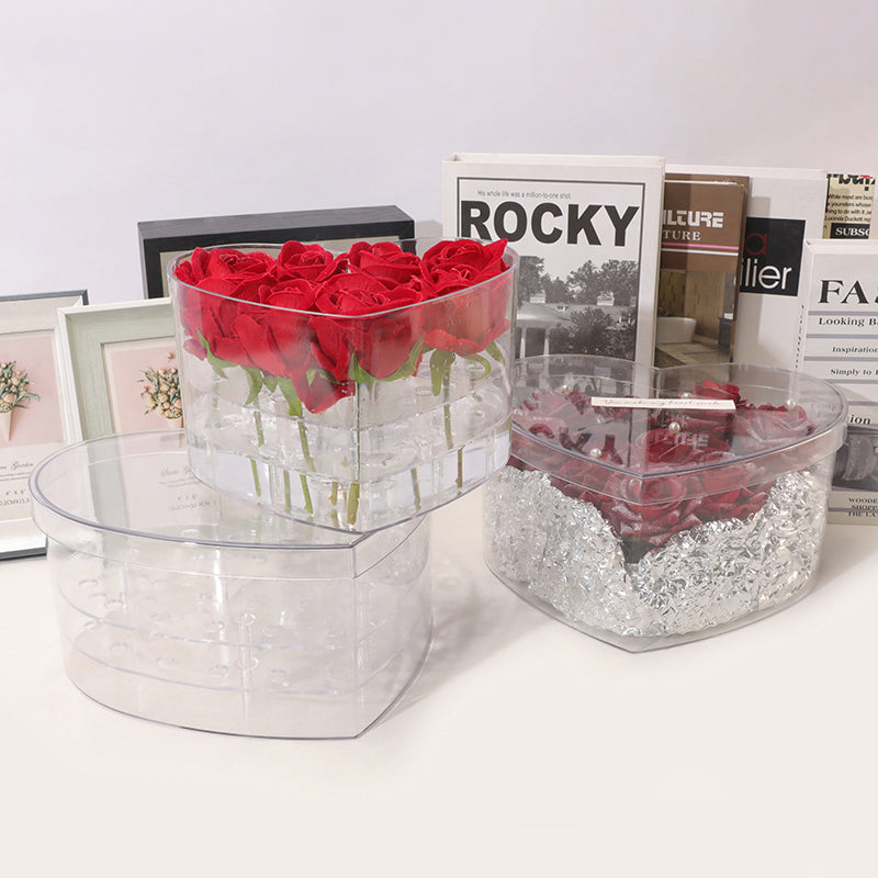 Boîte de présentation pour roses en acrylique transparent en forme de cœur