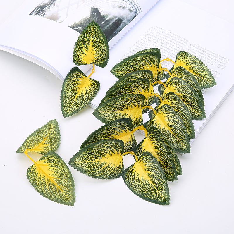 30pcs Artificial Autumn Leaves for Decoration