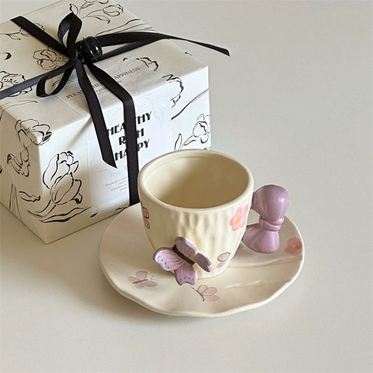 Mug en céramique avec papillon 3D et soucoupe