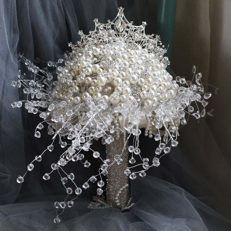 Bouquet de mariée de luxe en cristal et perles avec diadème