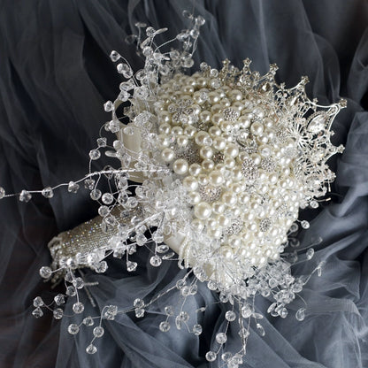 Bouquet de mariée de luxe en cristal et perles avec diadème
