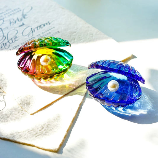 Mini perle en verre irisé en forme de coquillage