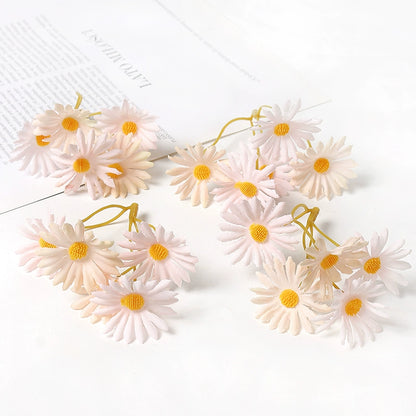 5 Stem Bunch Silk Daisy Flower Heads Pack 30