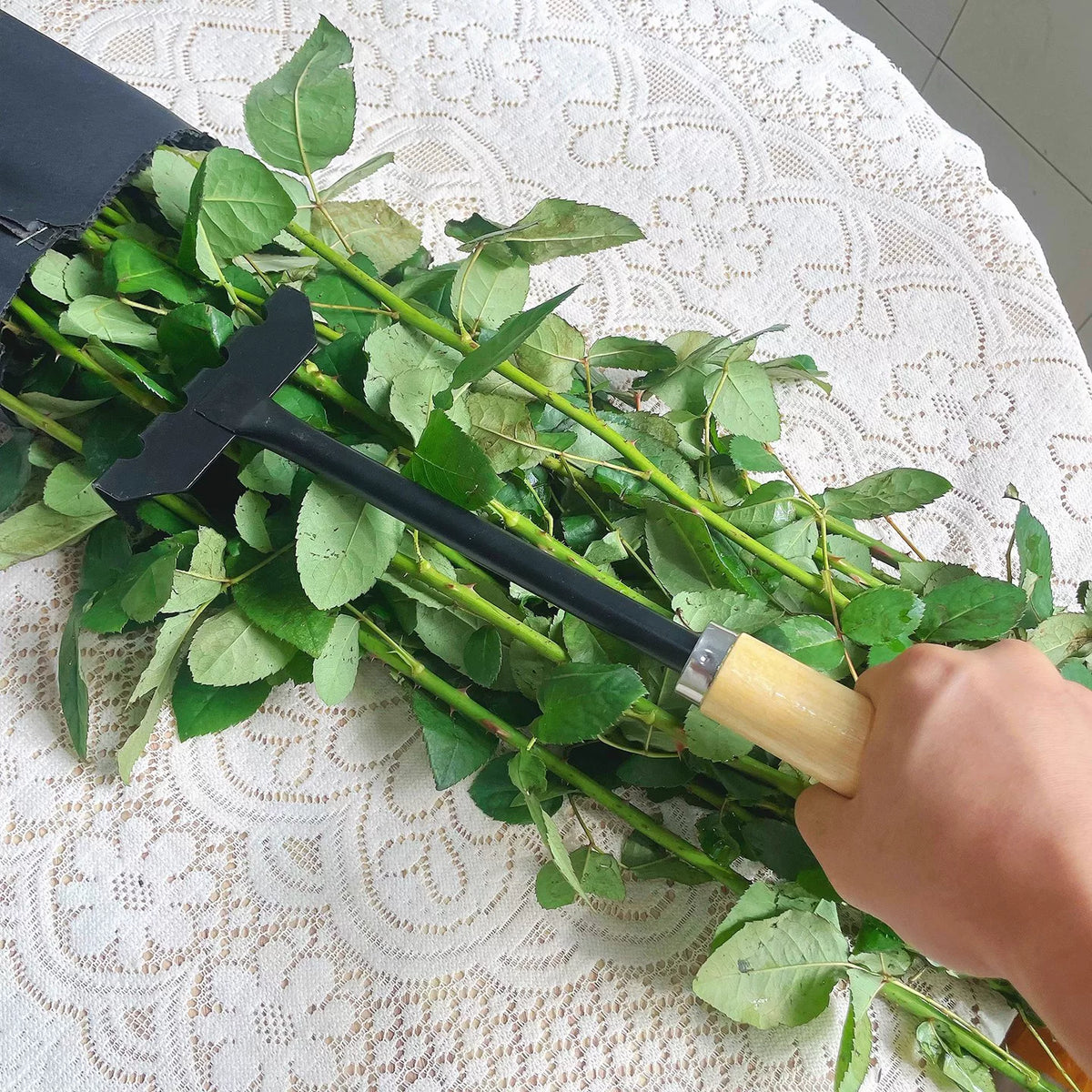 Rose Leaves Thorns Remover Rake for Florists