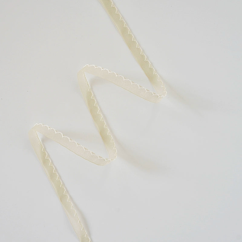 Wave-edge Sheer Ribbon (1cmx10Yd)