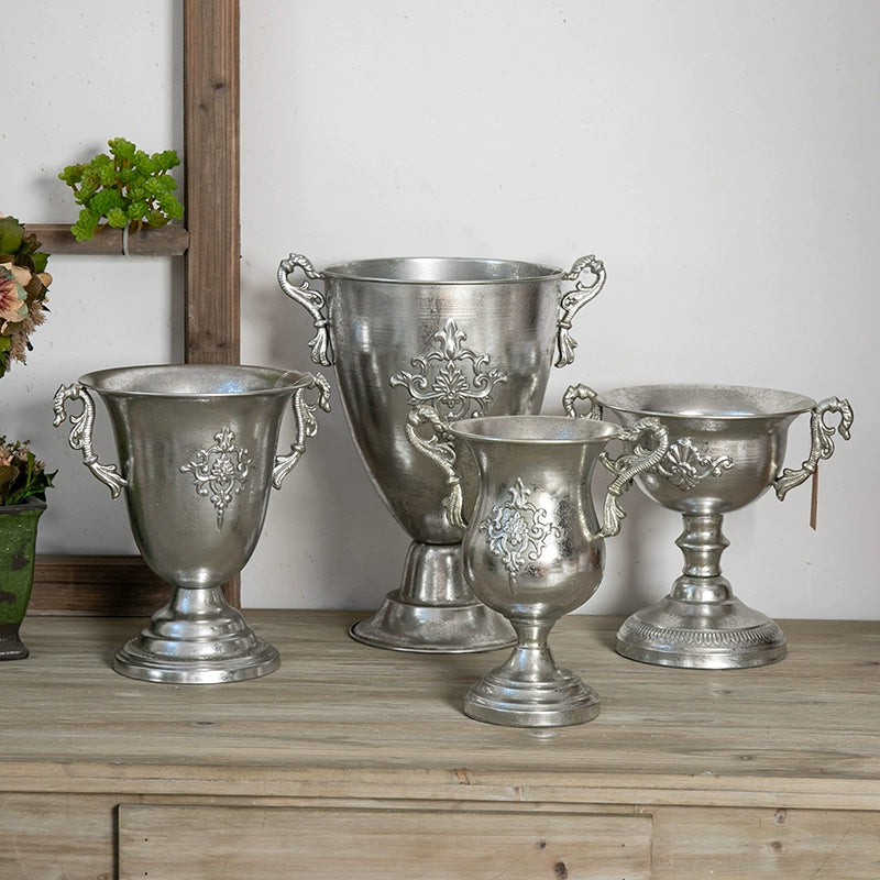 Vase trompette jardinière en métal argenté antique