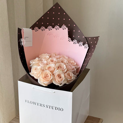 Laser-Cut Rose Edge Flower Wrap Paper Pack 24 (15" x 20")