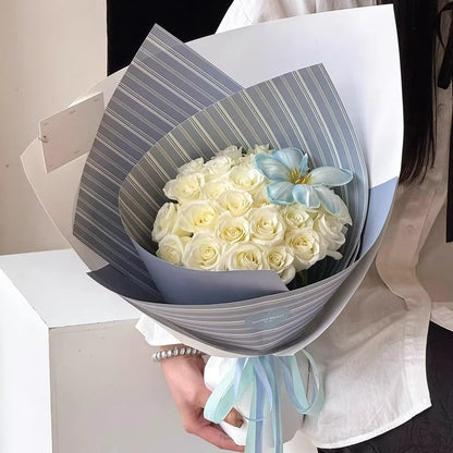 16pcs Chic Striped Flower Wrap Paper (55x44cm)
