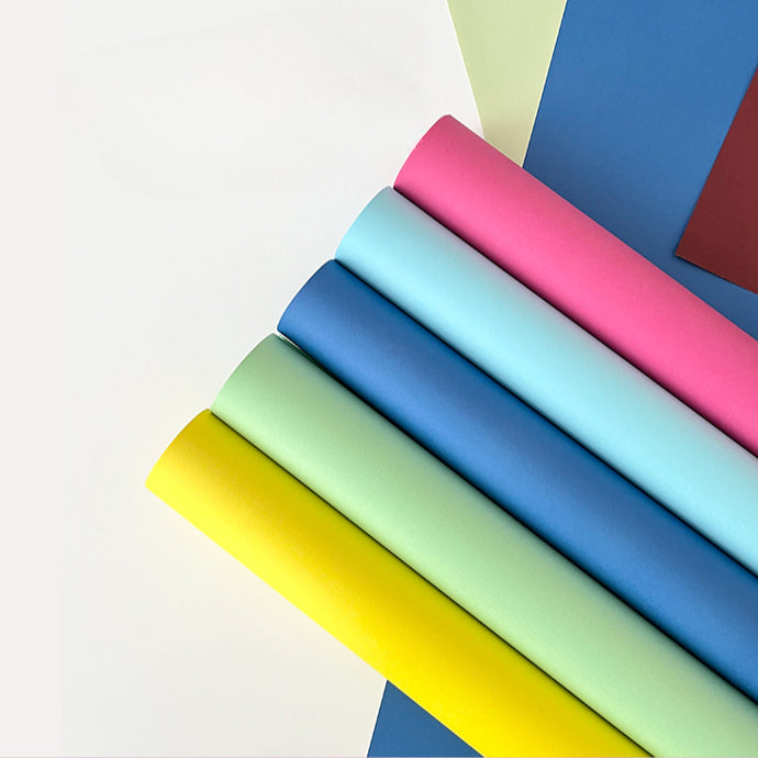 20 feuilles de papier kraft uni (44 x 58 cm)