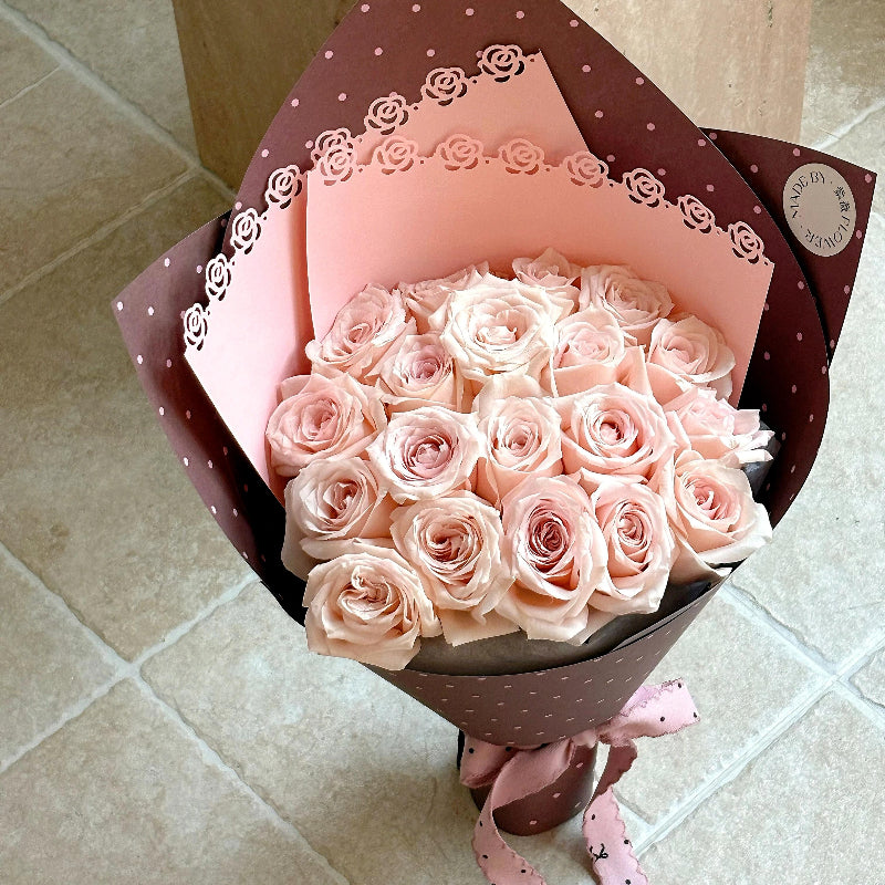 Laser-Cut Rose Edge Flower Wrap Paper Pack 24 (15" x 20")
