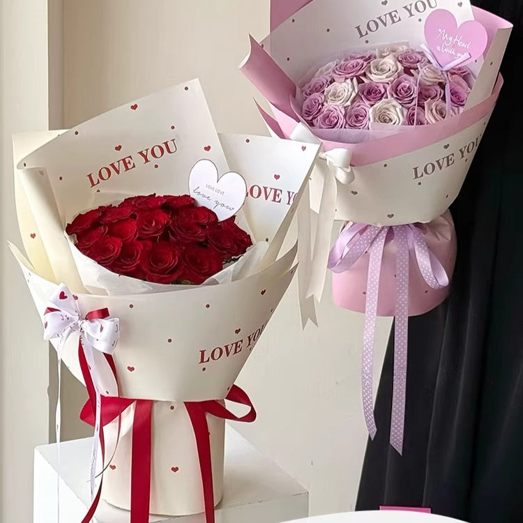 20 feuilles de papier fleuriste « LOVE YOU » pour la Saint-Valentin (53x53cm)
