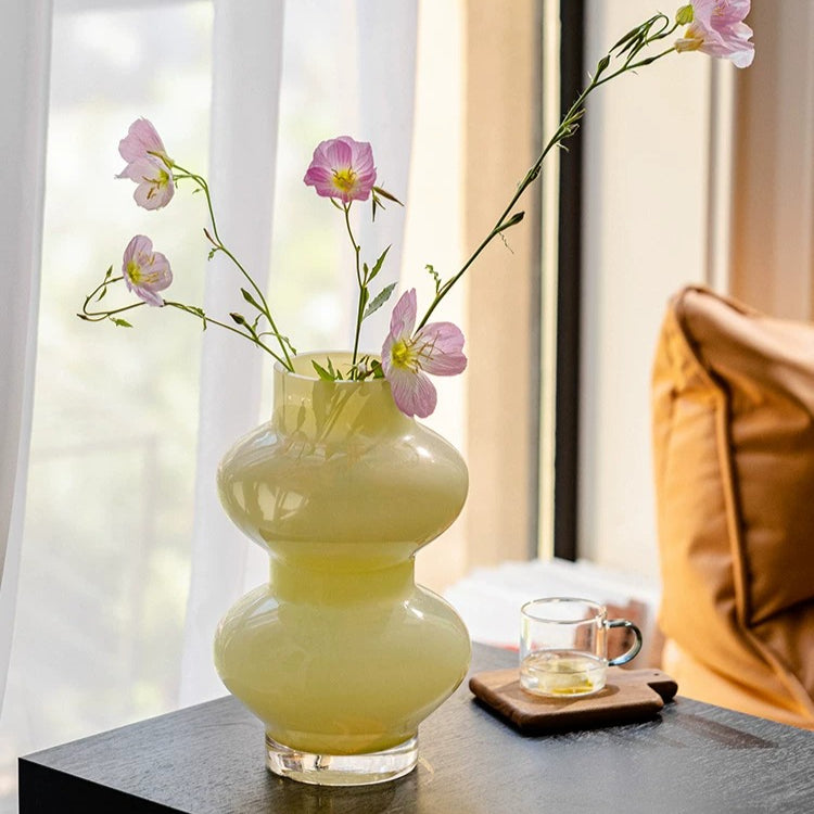 Vase géométrique moderne en verre crème