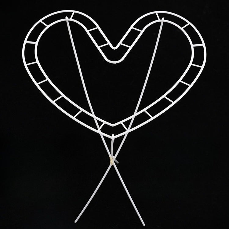 Heart-Shaped Floral Arrangement Frame (3 sets)