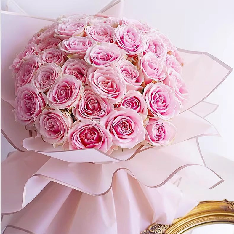 20pcs Gold Border Frosted Cellophane Wrap (56x56cm)