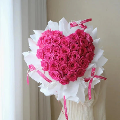 Heart-Shaped Floral Arrangement Frame (3 sets)