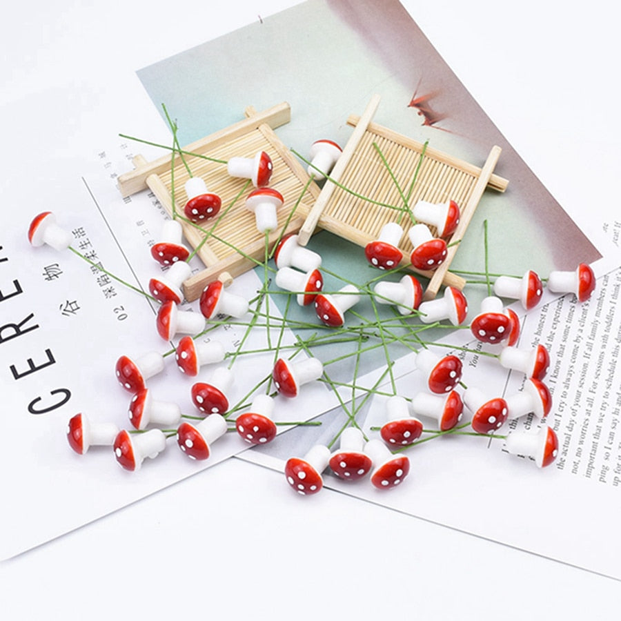 100pcs Red Artificial Mushroom Ornaments with Wire Stems