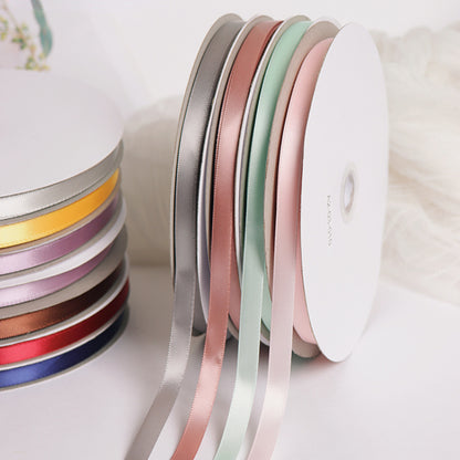 Ruban de soie pour emballage cadeau (1 cm x 91,4 m)