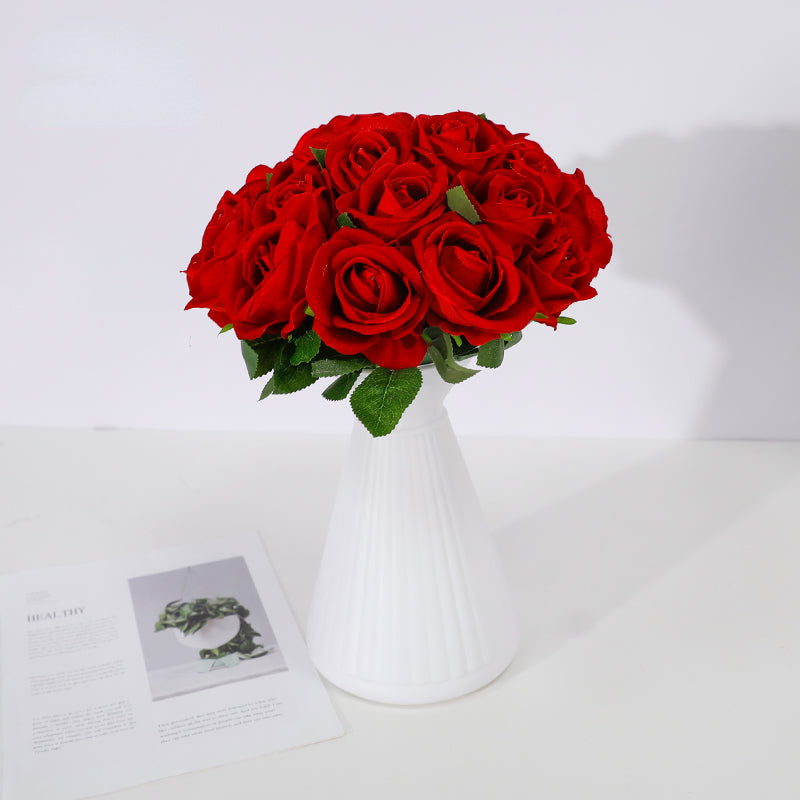 Plastic Vase for Bouquets Flower Delivery – Floral Supplies Store