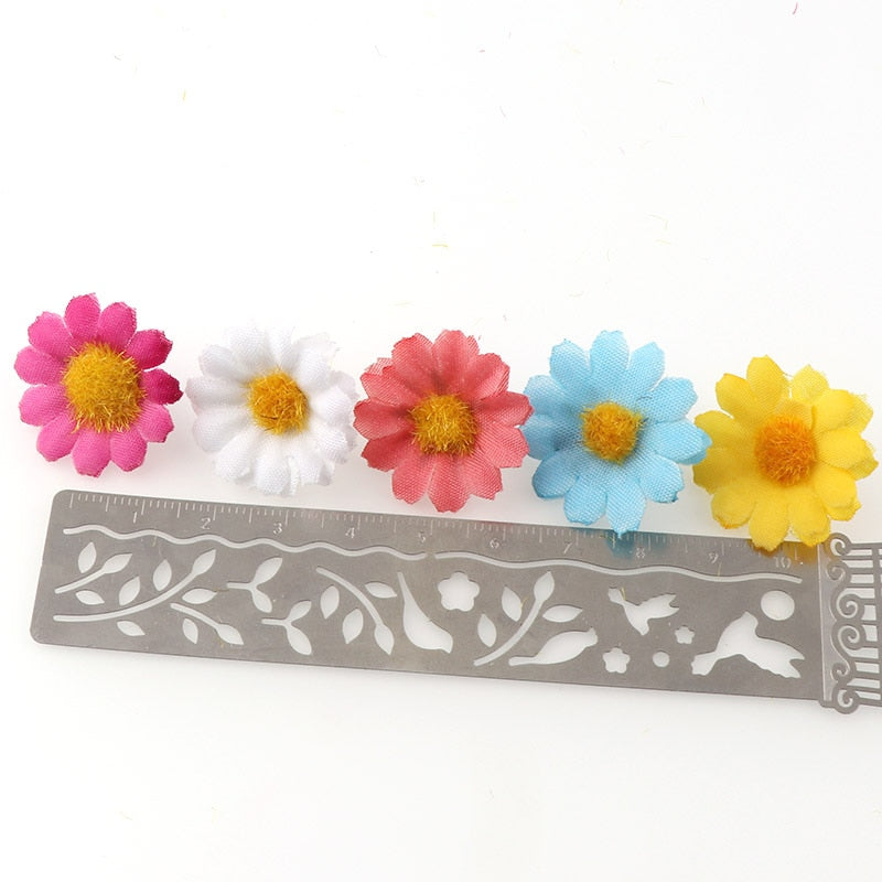 2.5cm Artificial Daisy Flower Heads Pack 100