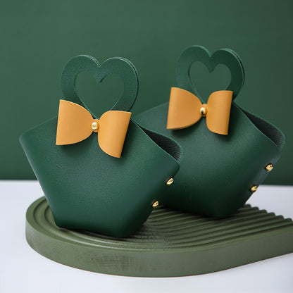 Sachet cadeau pour invités avec poignée cœur, lot de 20 (6x5x16cm)