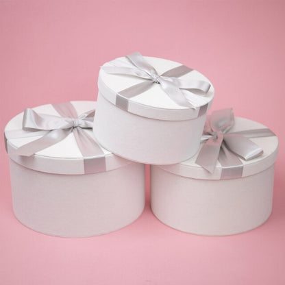 Velvet Round Gift Wrap Box with Ribbon