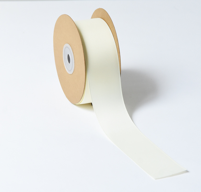 Ruban gros-grain de couleur unie (4 cm x 9,1 m)